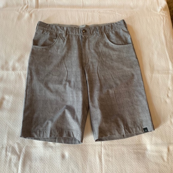 Adidas Short, Size 32, Grey - Picture 7 of 13
